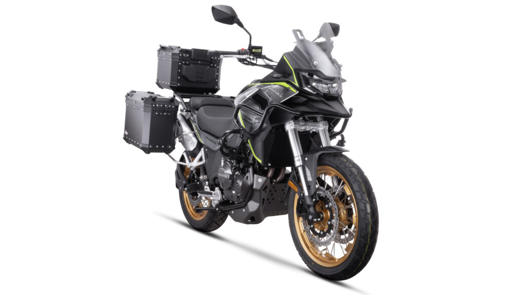 Junak RX 600 z kuframi