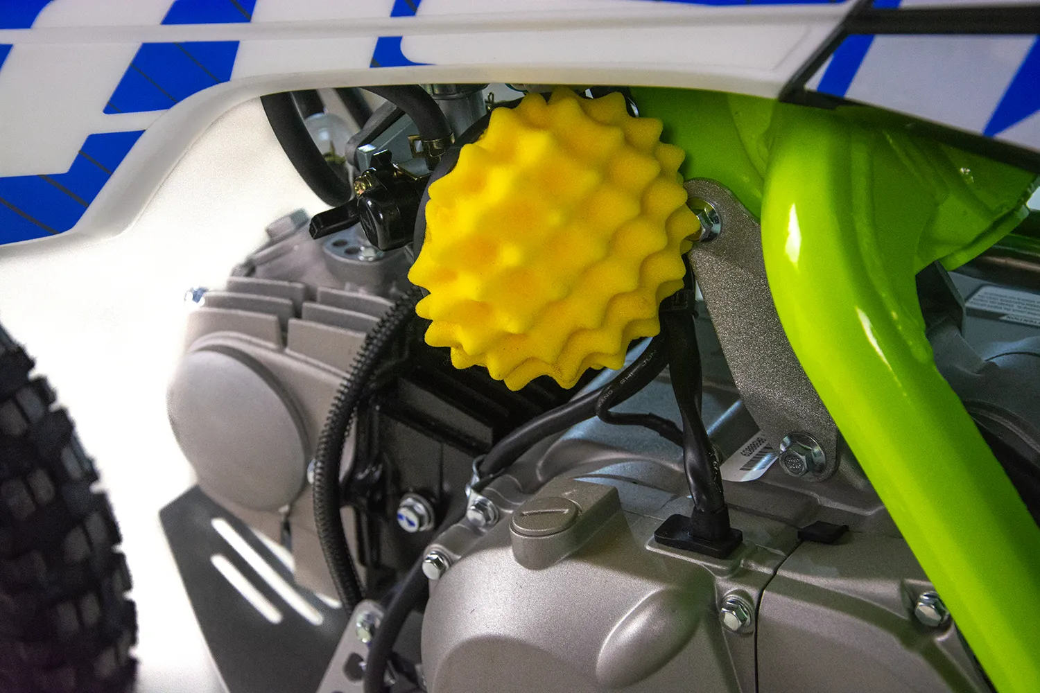 ASIX XB-28 / 110cc